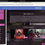 Miss Khaos Receive Discount